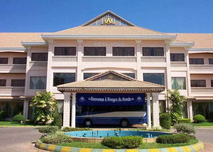 Hotel Apsara Angkor & Conference 4*